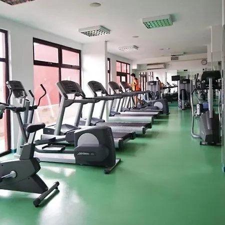 Апартаменты Seaview Young Family - семейство на черно море Ахелой