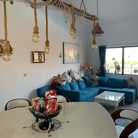 Seaview Young Family - семейство на черно море Апартаменты *