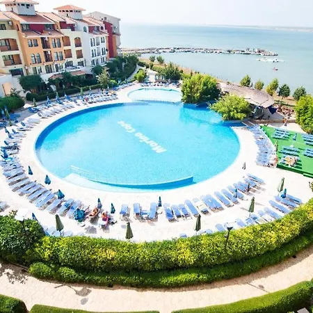 Sea View For Young Family Aheloy, Near Sunny Beach, With Balcony, Pool And Beach,почивка на плажа с балкон, гледка към морето, басейн в ахелой, близо до слънчев бряг شقة