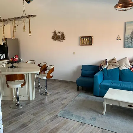 شقة Sea View For Young Family Aheloy, Near Sunny Beach, With Balcony, Pool And Beach,почивка на плажа с балкон, гледка към морето, басейн в ахелой, близо до слънчев бряг *