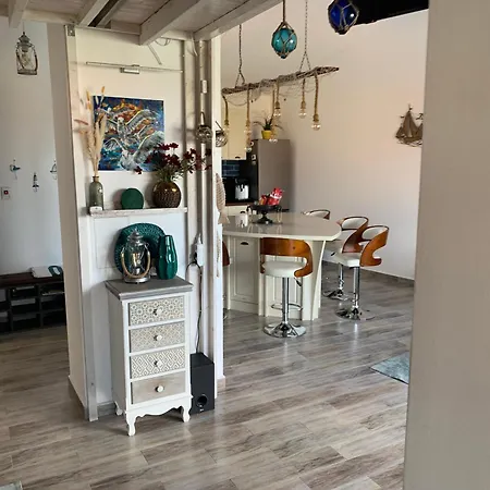 Sea View For Young Family Aheloy, Near Sunny Beach, With Balcony, Pool And Beach,почивка на плажа с балкон, гледка към морето, басейн в ахелой, близо до слънчев бряг أهيلوي