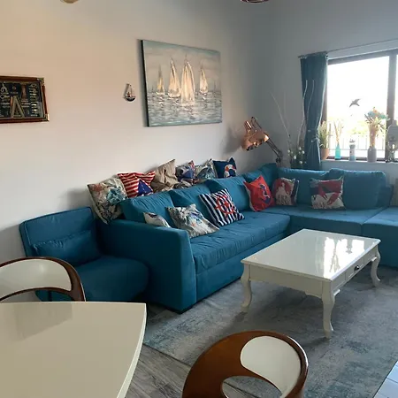 شقة Sea View For Young Family Aheloy, Near Sunny Beach, With Balcony, Pool And Beach,почивка на плажа с балкон, гледка към морето, басейн в ахелой, близо до слънчев бряг *
