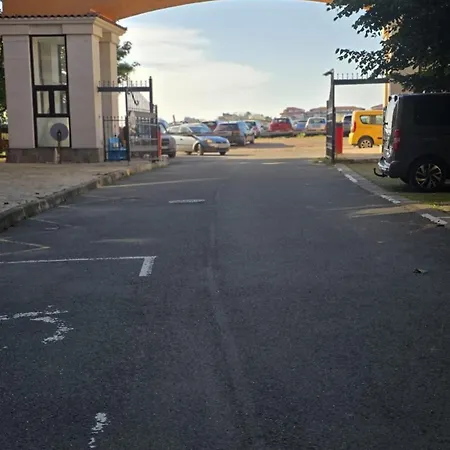Sea View For Young Family Aheloy, Near Sunny Beach, With Balcony, Pool And Beach,почивка на плажа с балкон, гледка към морето, басейн в ахелой, близо до слънчев бряг *
