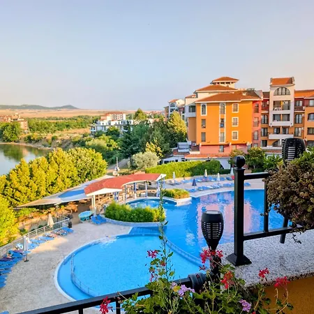 Lejlighed Sea View For Young Family Aheloy, Near Sunny Beach, With Balcony, Pool And Beach,почивка на плажа с балкон, гледка към морето, басейн в ахелой, близо до слънчев бряг