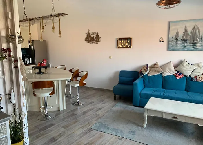 Appartement Seaview Young Family - семейство на черно море *